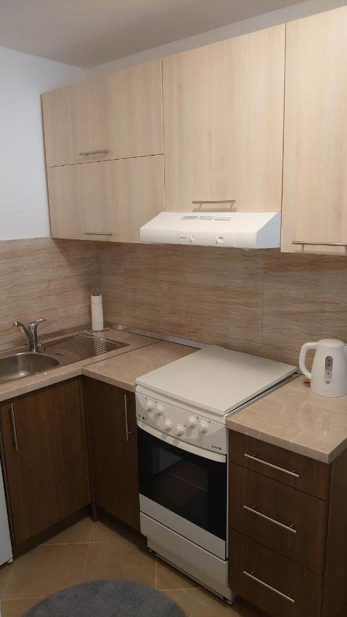 Apartments Tulipan - With Free Private Parking Garage Μόσταρ Εξωτερικό φωτογραφία
