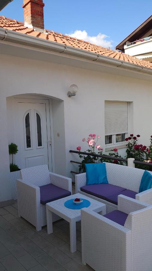 Apartments Tulipan - With Free Private Parking Garage Μόσταρ Εξωτερικό φωτογραφία