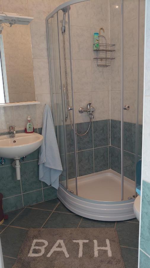 Apartments Tulipan - With Free Private Parking Garage Μόσταρ Εξωτερικό φωτογραφία